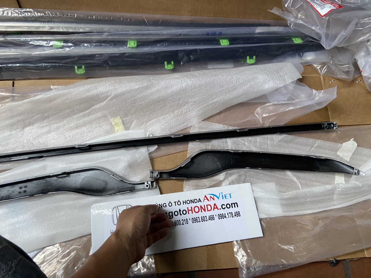 Ốp ba đờ sốc sau xe Honda CRV 2021-2023